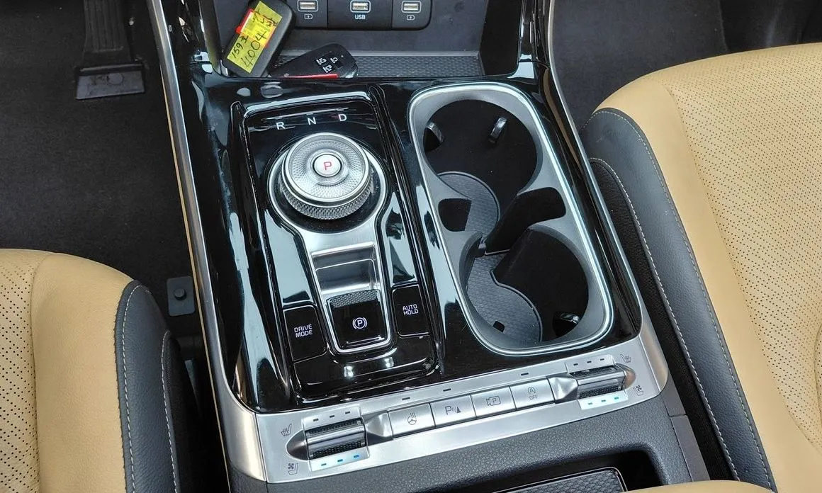 Kia Carnival — фото 10