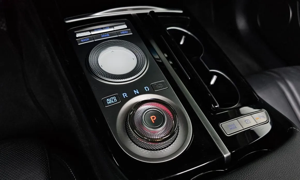 Genesis G80 — фото 7