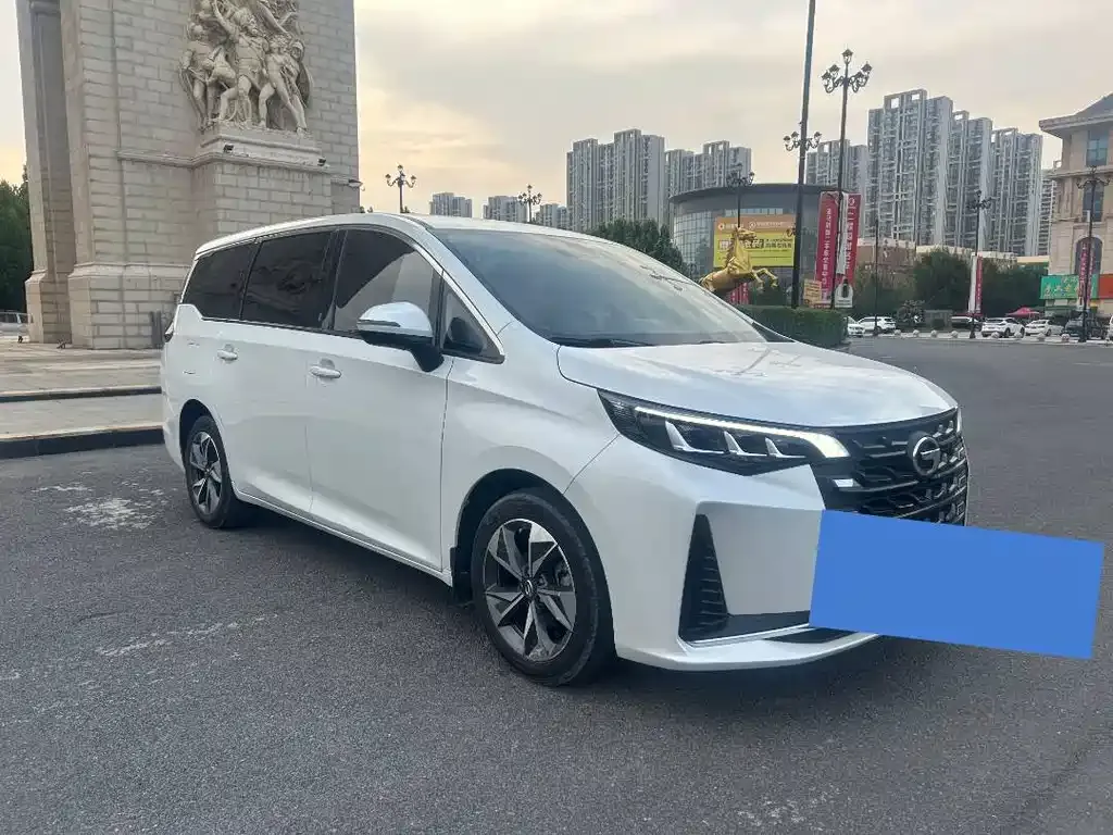 GAC Motor Trumpchi M6 — фото 10