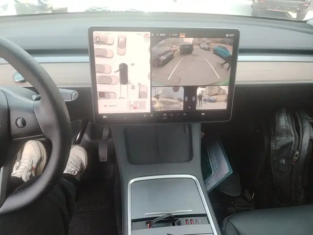 Tesla Model Y — фото 2