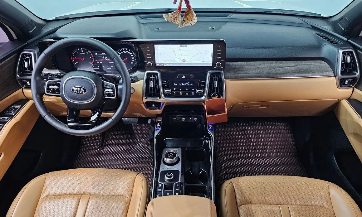 Kia Sorento — фото 7