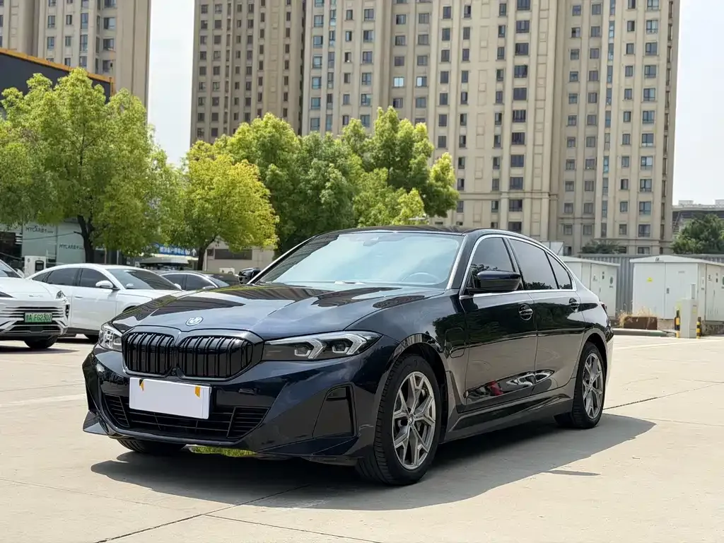 BMW i3 — фото 1