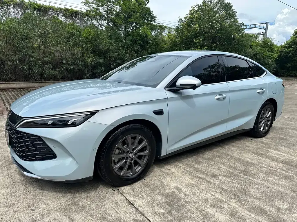 BYD Qin L — фото 10