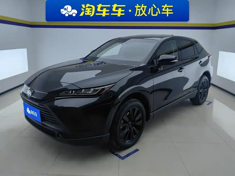 Toyota Harrier — фото 1