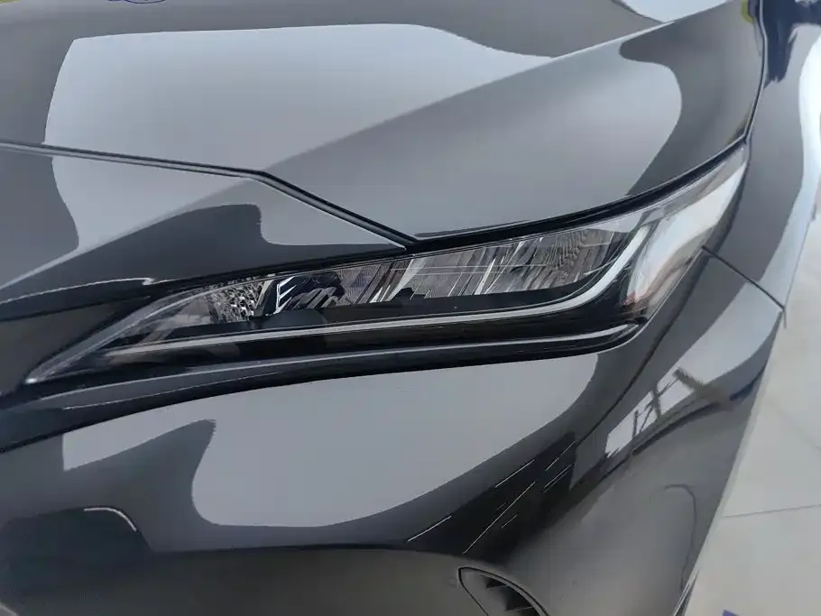 Toyota Harrier — фото 10