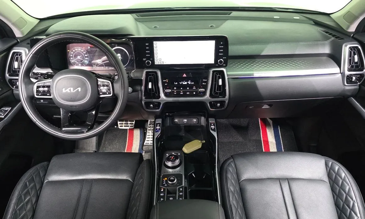 Kia Sorento — фото 4