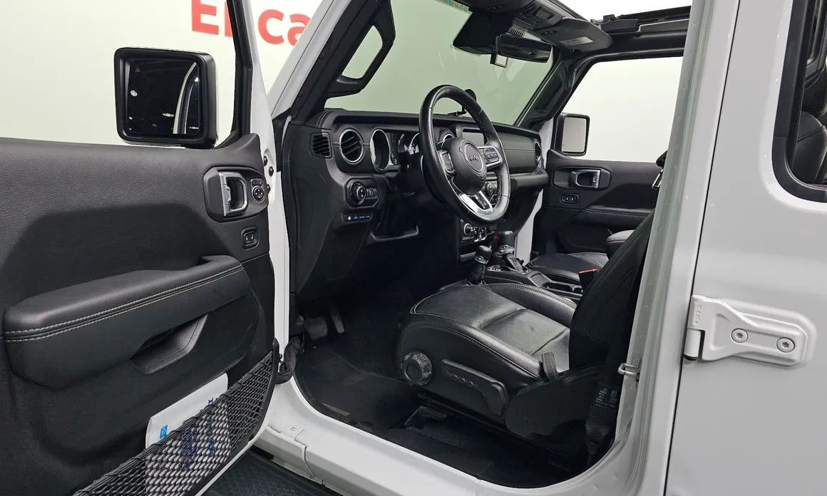 Jeep Wrangler 2022 из KR, фото 10