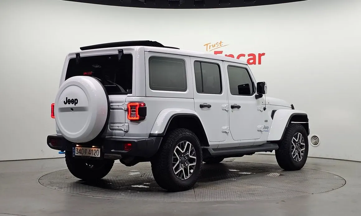 Jeep Wrangler 2022 из KR, фото 5