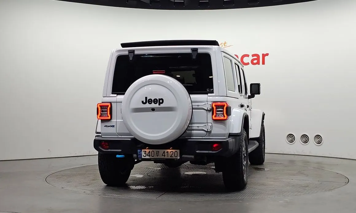 Jeep Wrangler 2022 из KR, фото 2