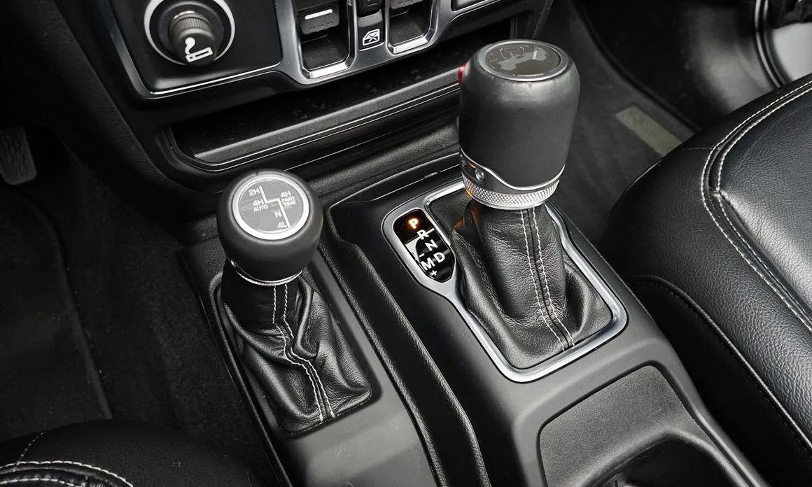 Jeep Wrangler 2022 из KR, фото 9