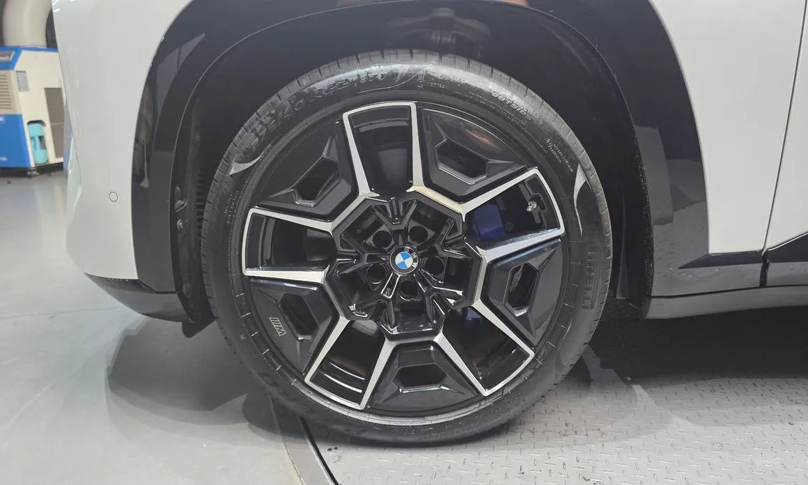 BMW XM 2023 из KR, фото 8
