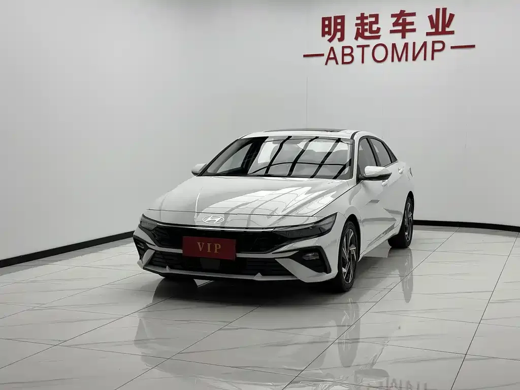 Hyundai Elantra — фото 2