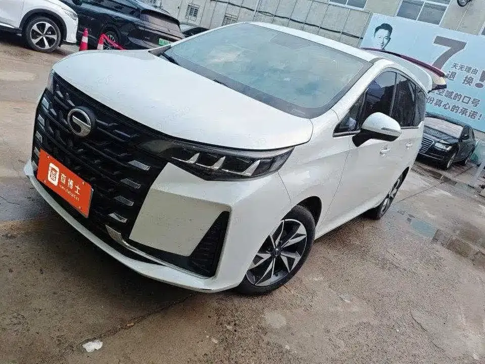 GAC Motor Trumpchi M6 — фото 1