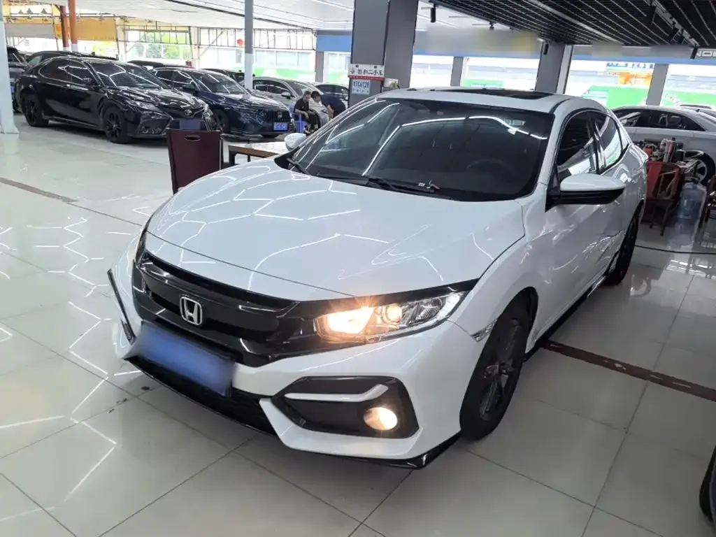 Honda Civic — фото 1
