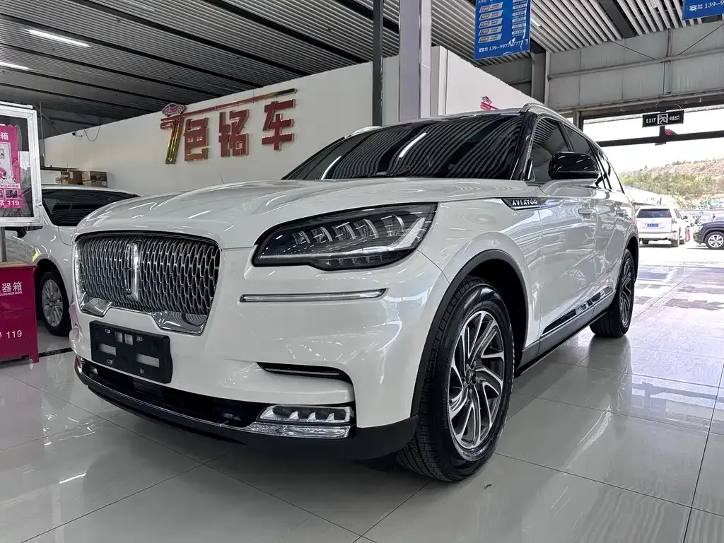 Lincoln Aviator — фото 1