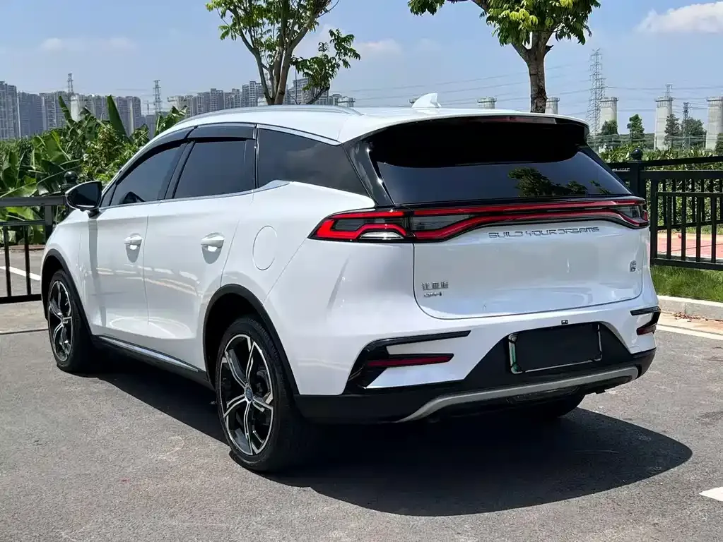 BYD Tang New Energy — фото 2