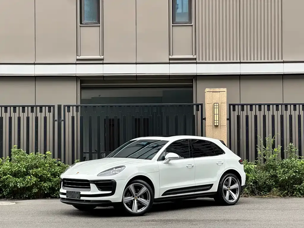 Porsche Macan — фото 1