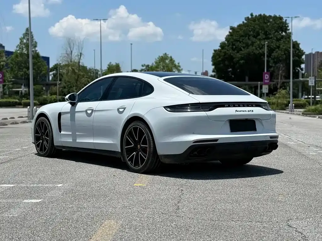 Porsche Panamera — фото 9