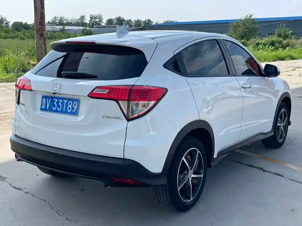 Honda Vezel — фото 6