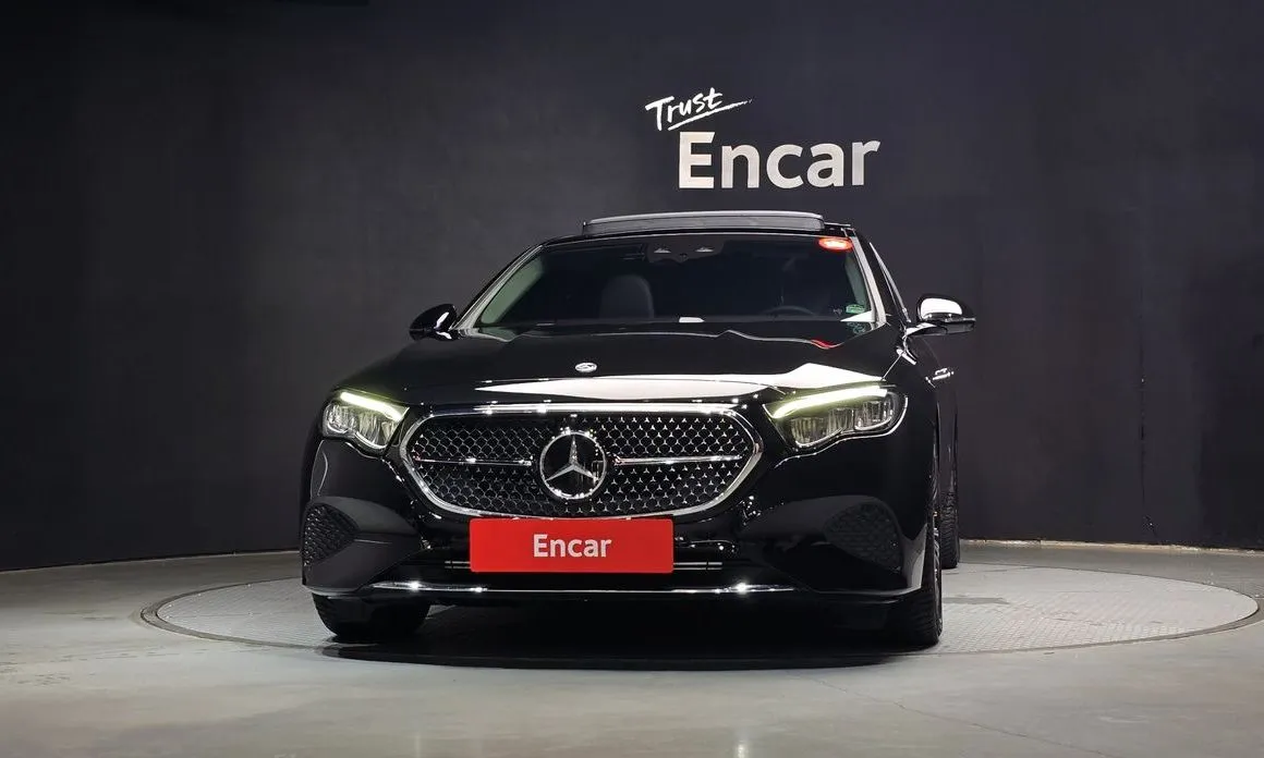 Mercedes-Benz E-Class — фото 5