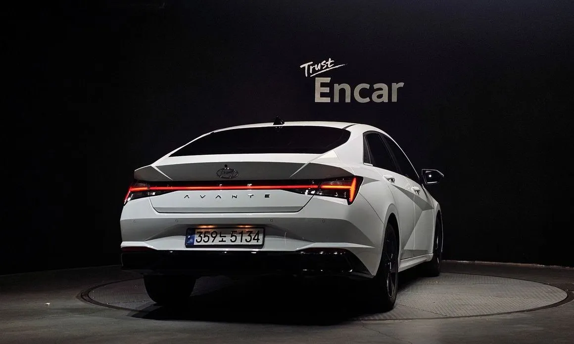 Hyundai AVANTE — фото 4