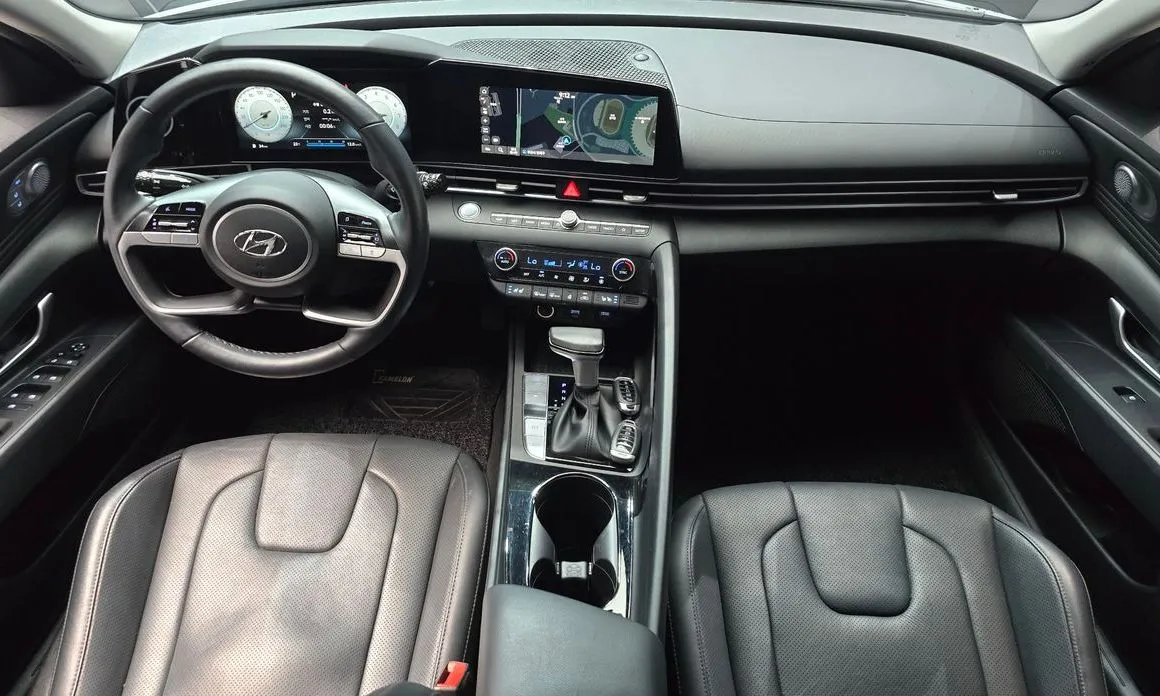 Hyundai AVANTE — фото 9