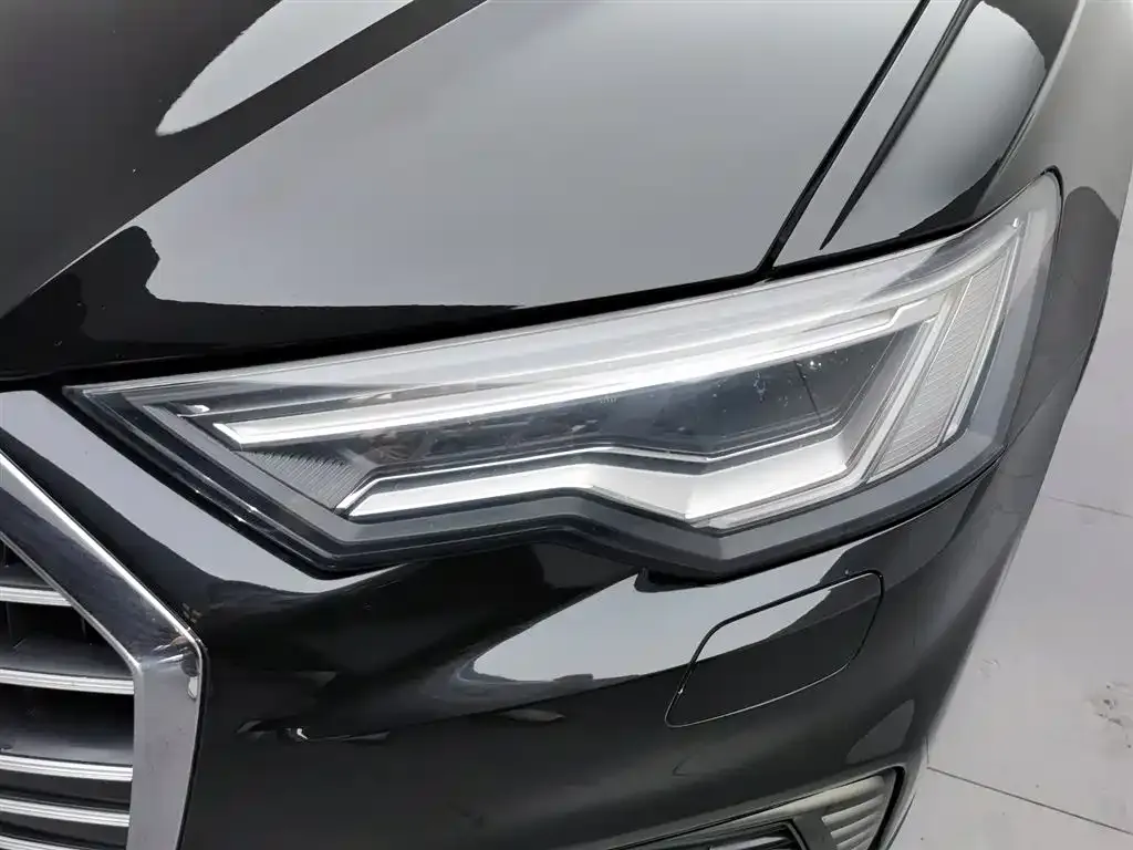 Audi A6L New Energy 2022 из CN, фото 5