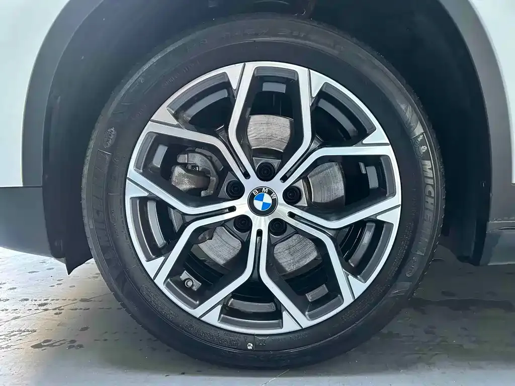 BMW X1 — фото 3
