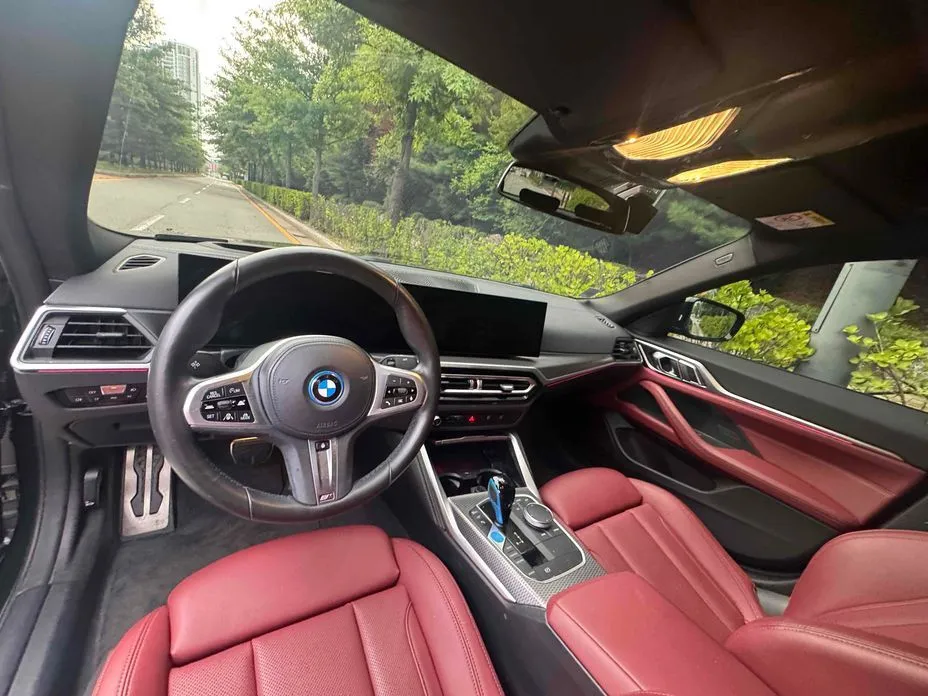 BMW i4 — фото 10