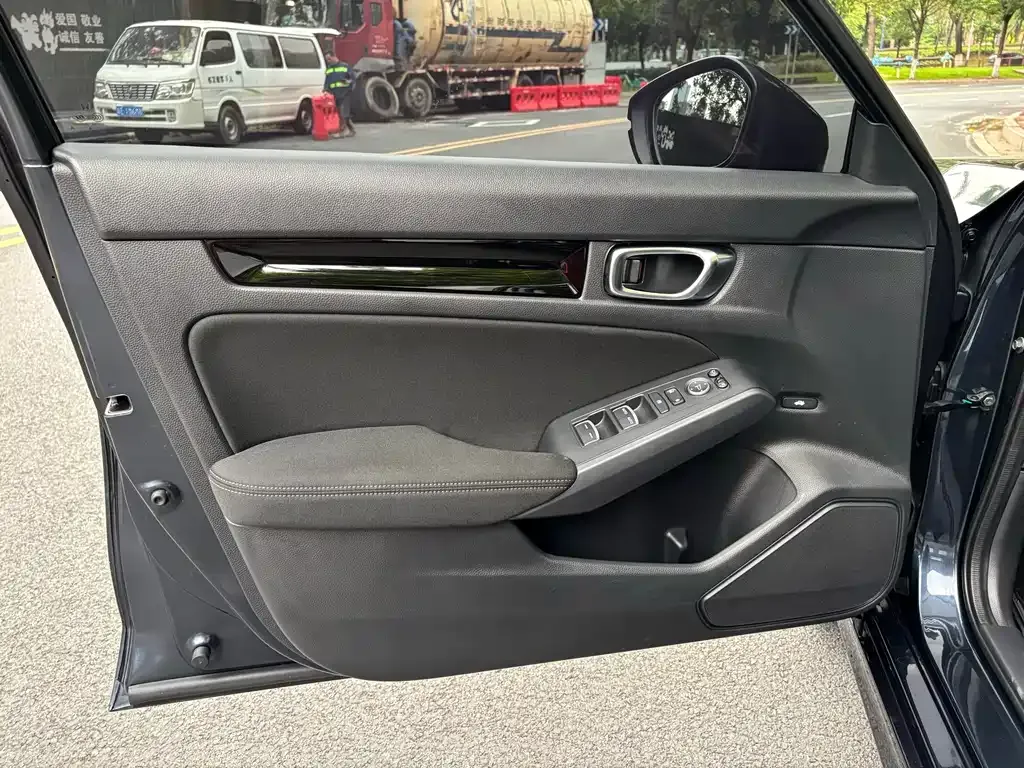 Honda Civic — фото 4