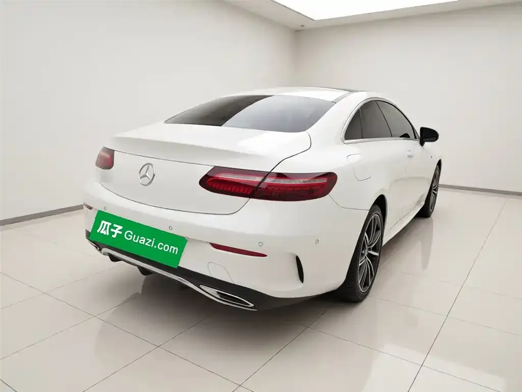 Mercedes-Benz E-Class (Import) — фото 2