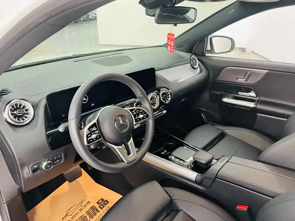 Mercedes-Benz GLA — фото 5