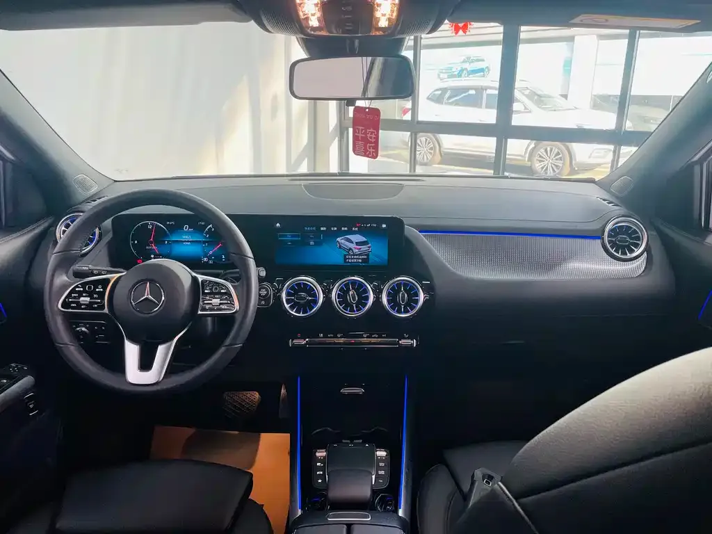 Mercedes-Benz GLA — фото 6
