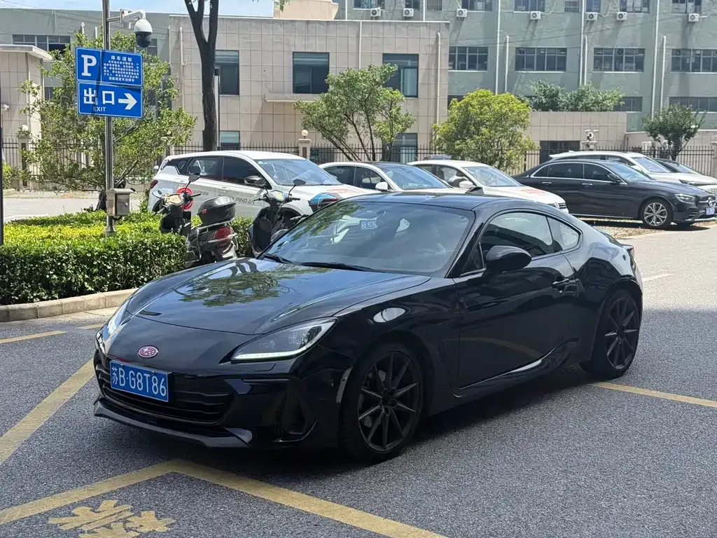 Subaru BRZ — фото 1