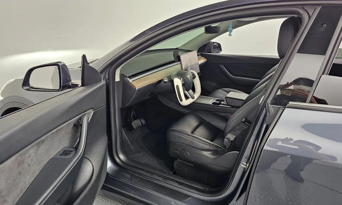 Tesla Model Y 2021 из KR, фото 3