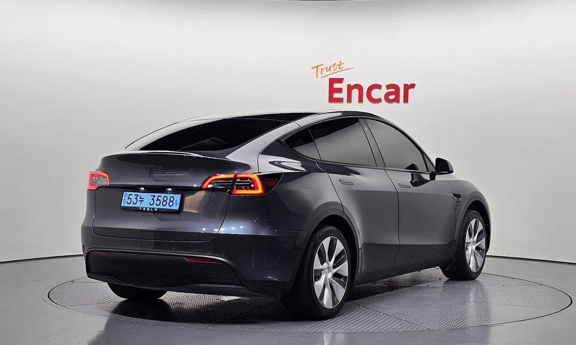 Tesla Model Y 2021 из KR, фото 4