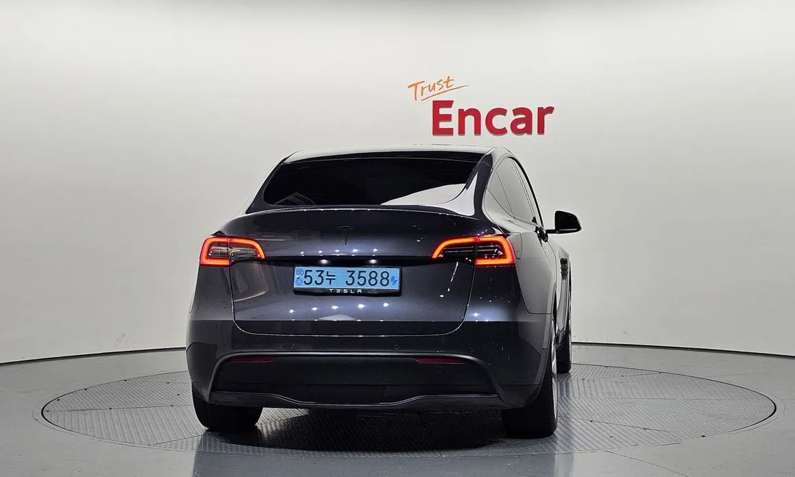 Tesla Model Y 2021 из KR, фото 7