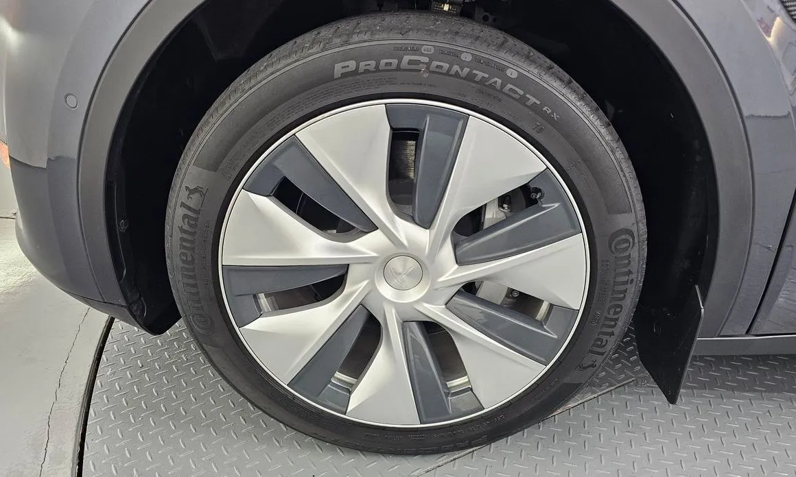 Tesla Model Y 2021 из KR, фото 10