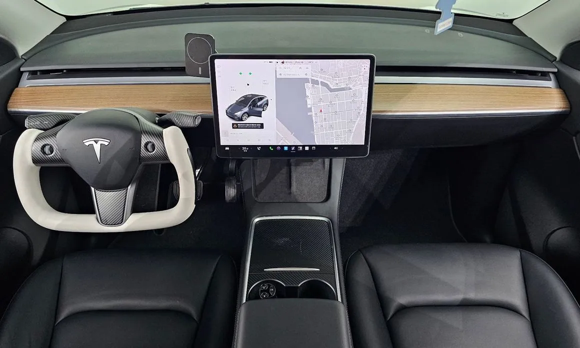 Tesla Model Y 2021 из KR, фото 2