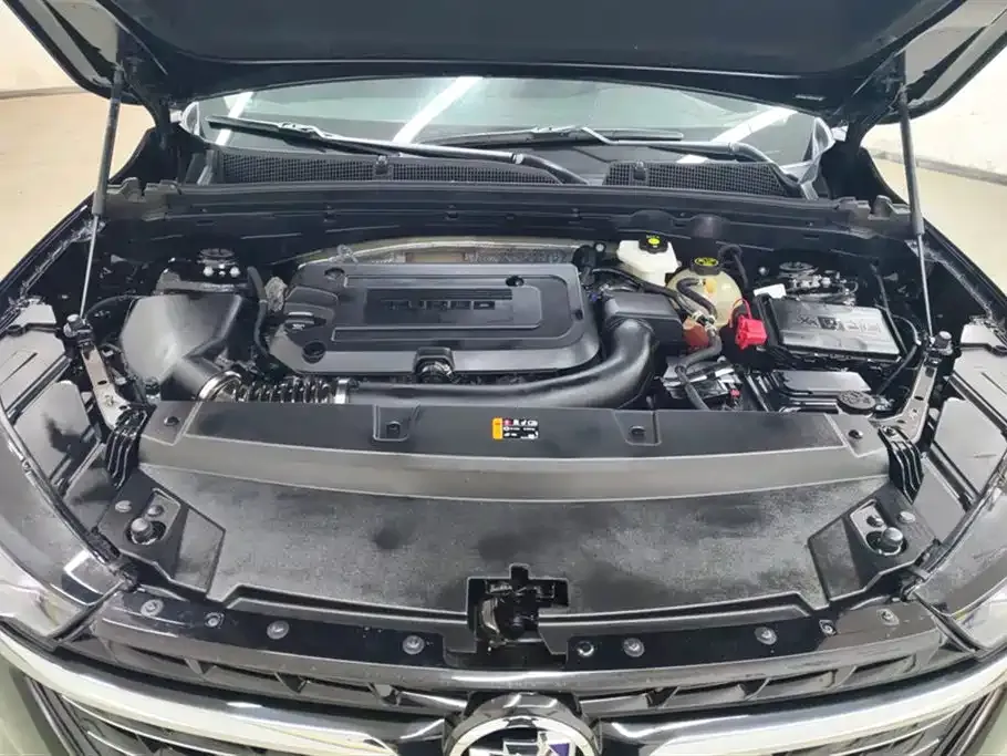Buick Envision Plus — фото 10