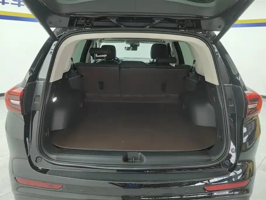 Buick Envision Plus — фото 6