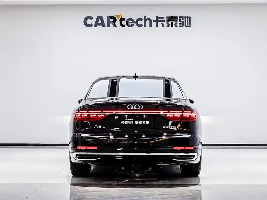 Audi A8 — фото 3