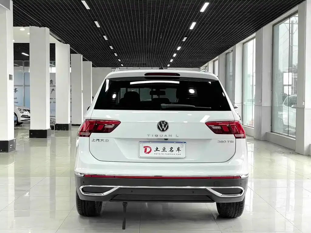 Volkswagen Tiguan L — фото 5