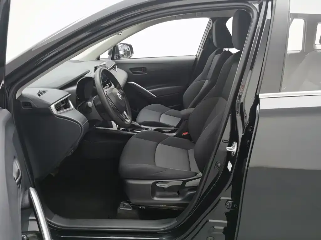 Toyota Frontlander 2024 из CN, фото 3