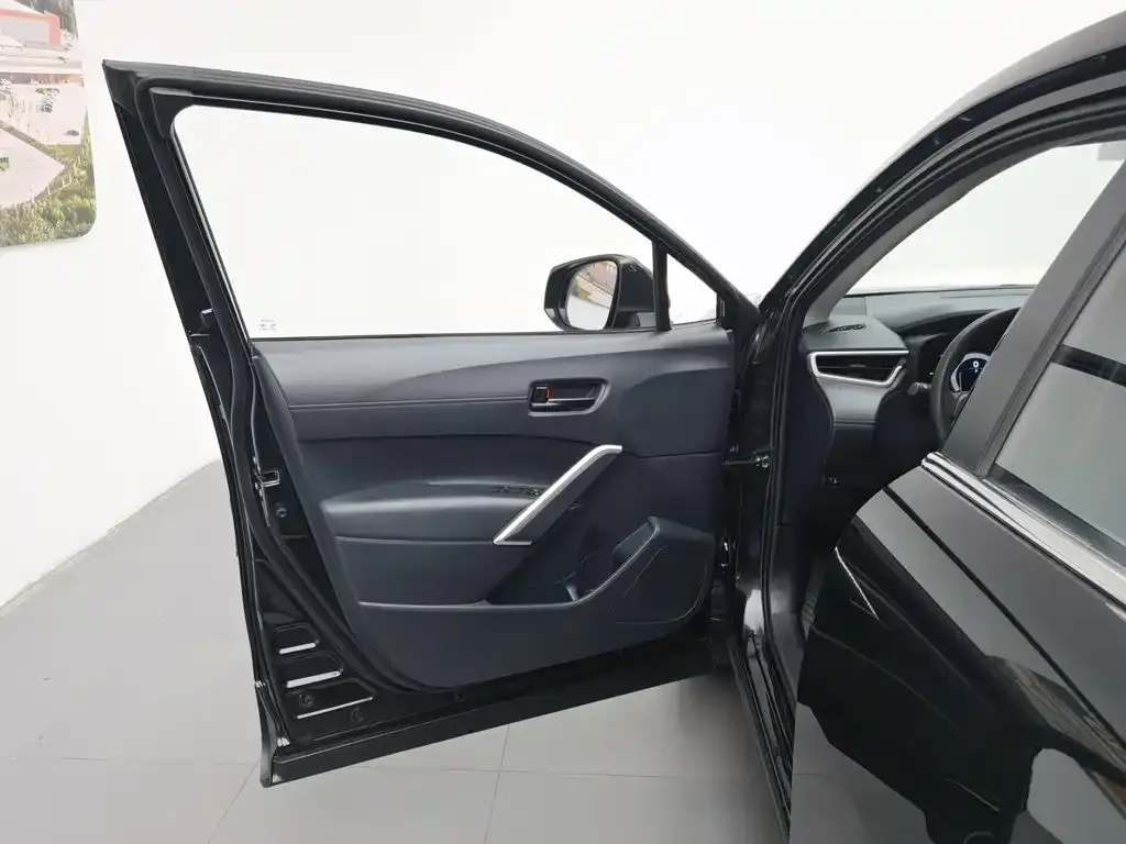 Toyota Frontlander 2024 из CN, фото 7