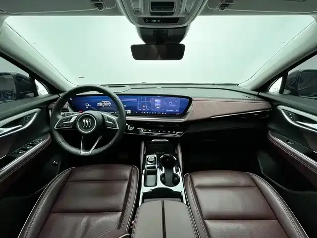 Buick Envision Plus — фото 8