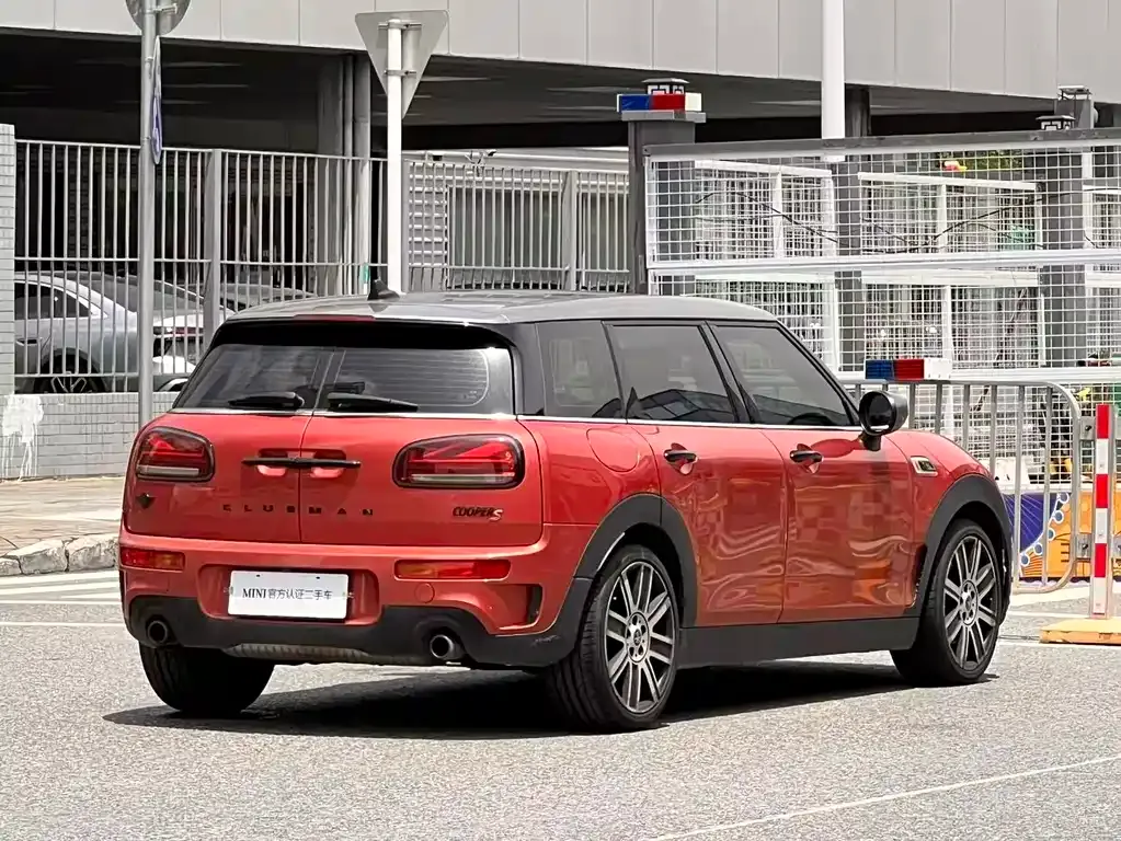 MINI Clubman — фото 4
