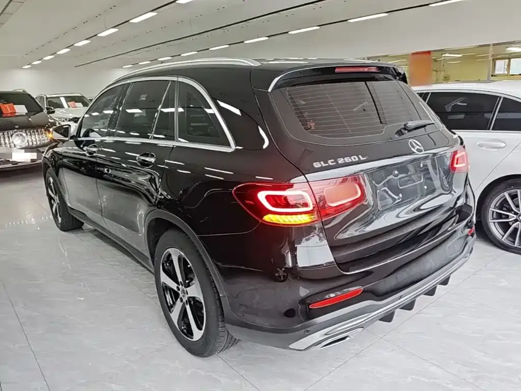 Mercedes-Benz GLC — фото 8