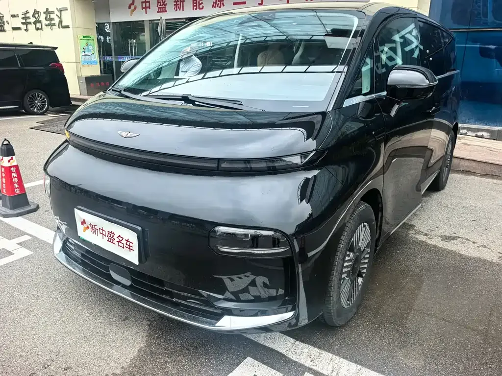Geely Yizhen L380 — фото 1