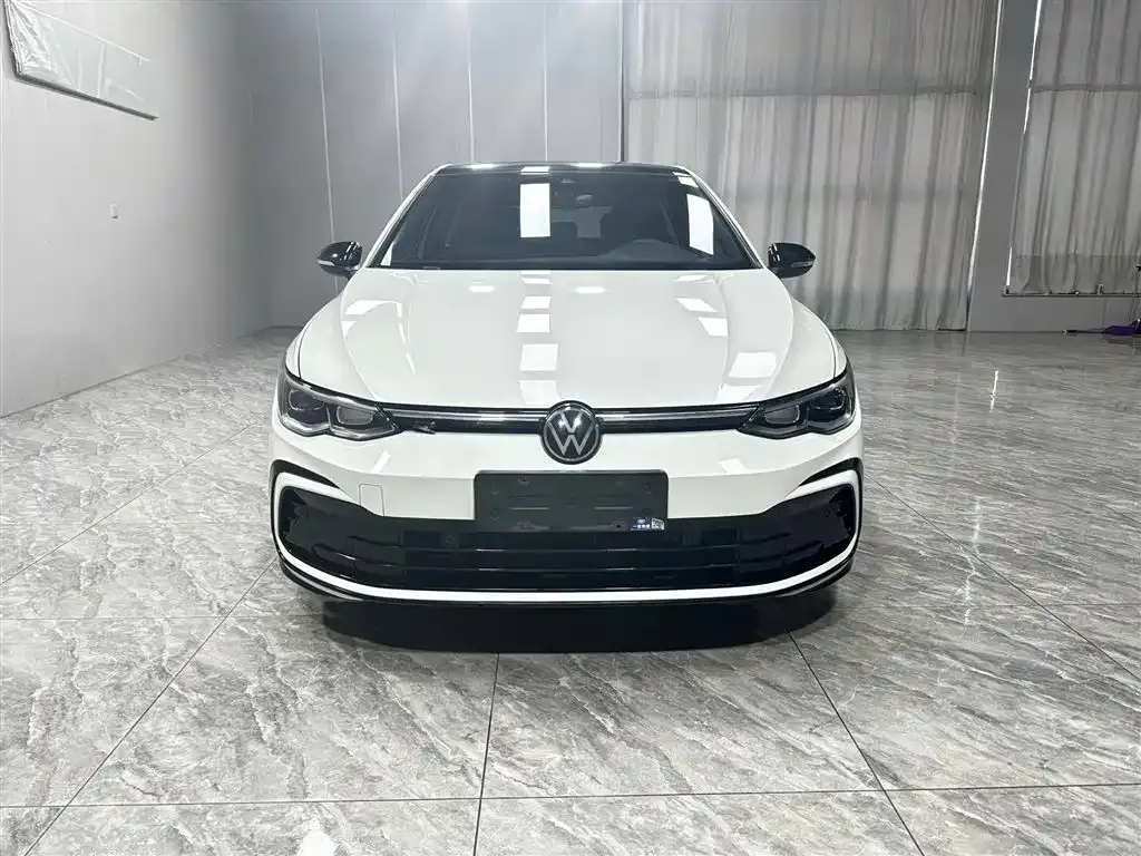 Volkswagen Golf — фото 5